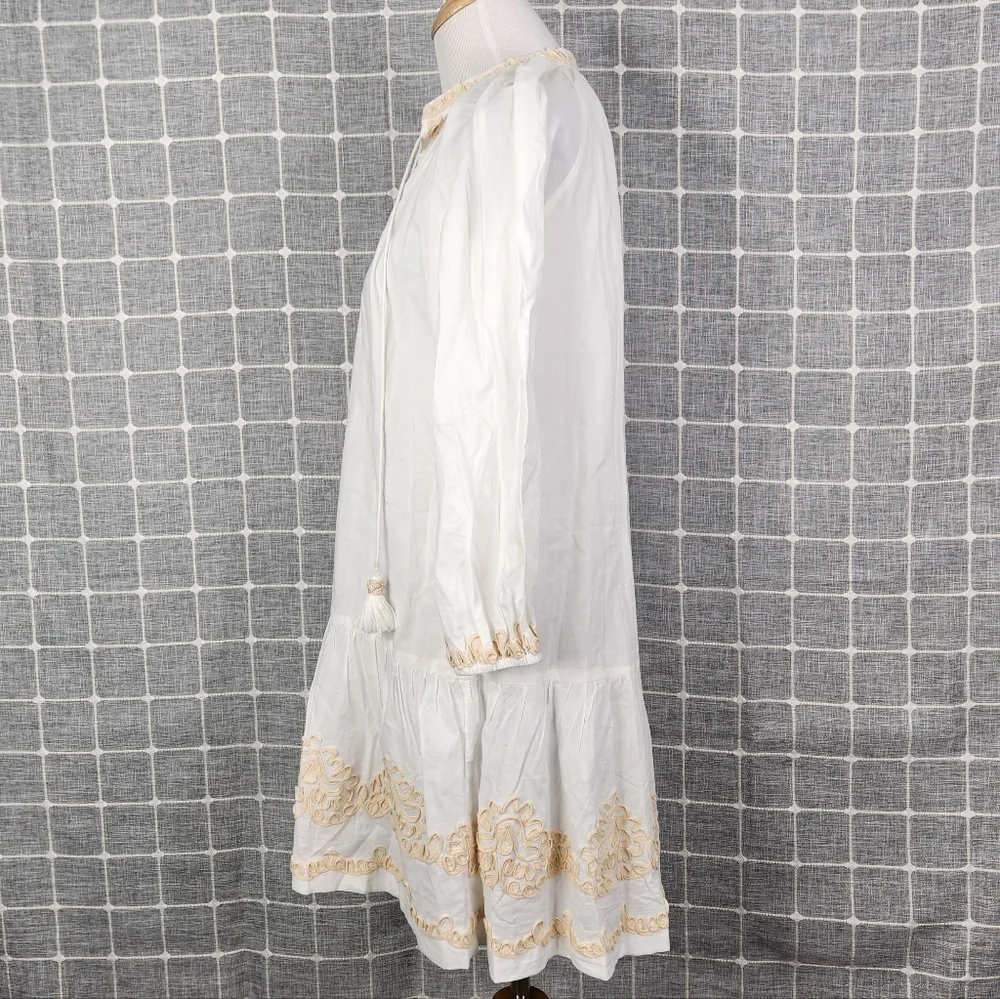Bella Tu Embroidered Dress - Picture 4 of 7